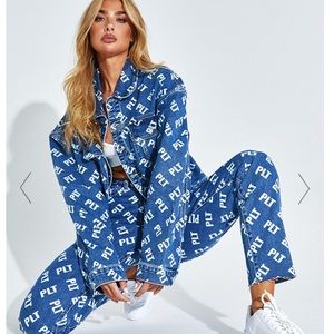 Pretty Little Thing mid blue wash mom jeans